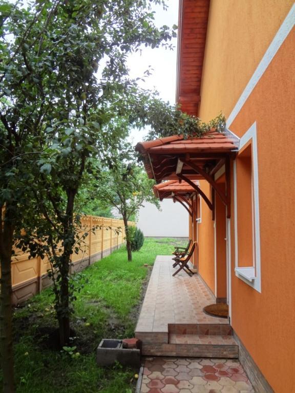 Horvath Apartmanhaz Oroshaza Bagian luar foto