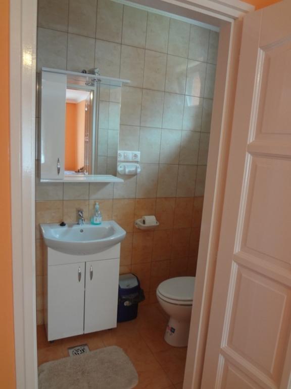 Horvath Apartmanhaz Oroshaza Bagian luar foto